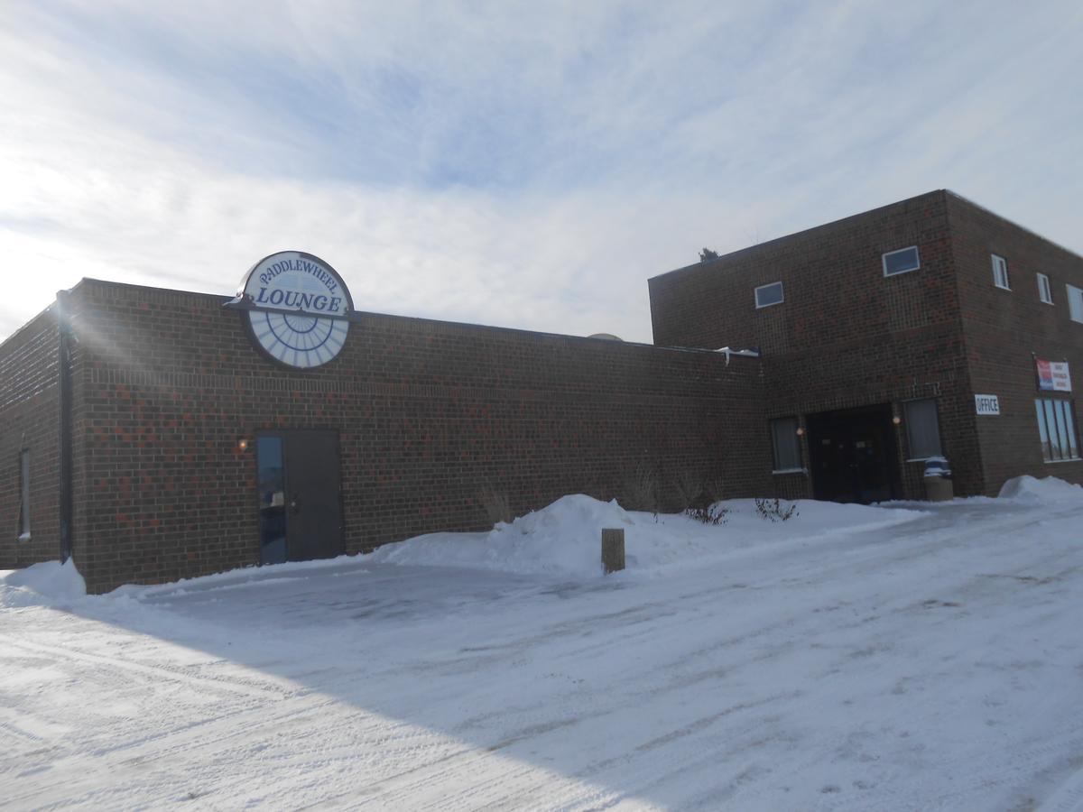 Great American Inn & Suites Devils Lake Buitenkant foto